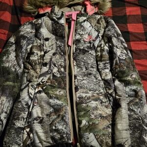 Mossy Oak Camouflage Puffer Jacket with Pink Accents